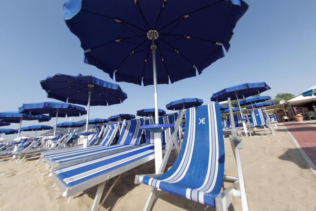 Hotel Capo Circeo Centro Benessere & Padel ซาน เฟลิเช เชร์ชีโอ ภายนอก รูปภาพ