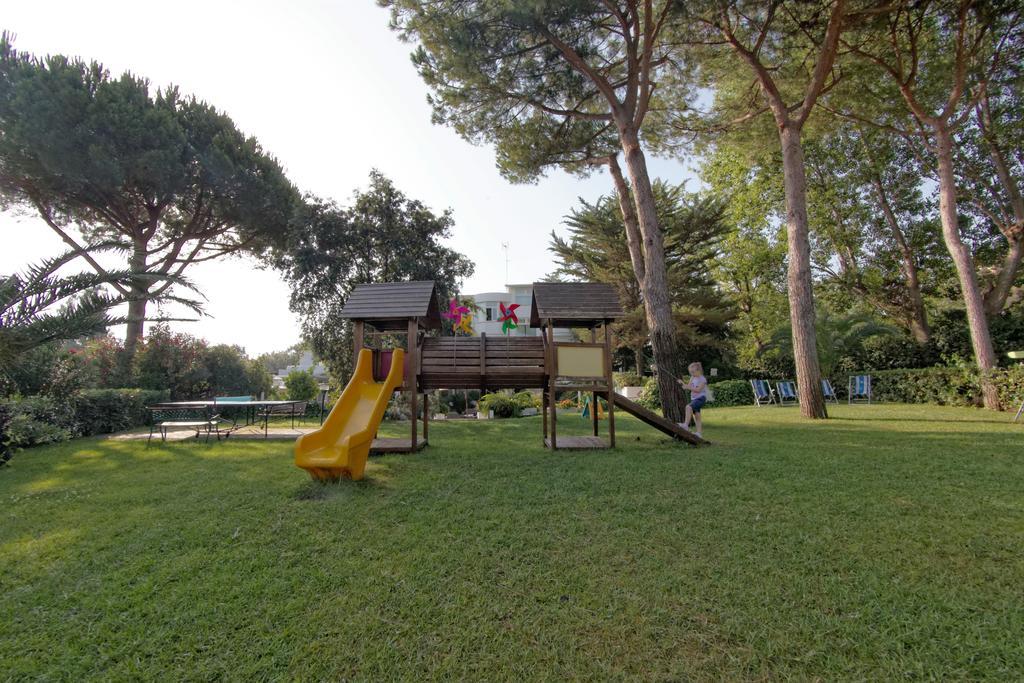 Hotel Capo Circeo Centro Benessere & Padel ซาน เฟลิเช เชร์ชีโอ ภายนอก รูปภาพ
