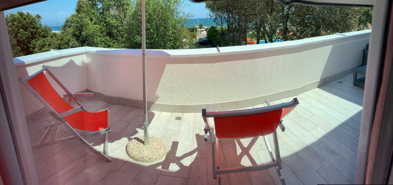Hotel Capo Circeo Centro Benessere & Padel ซาน เฟลิเช เชร์ชีโอ ภายนอก รูปภาพ