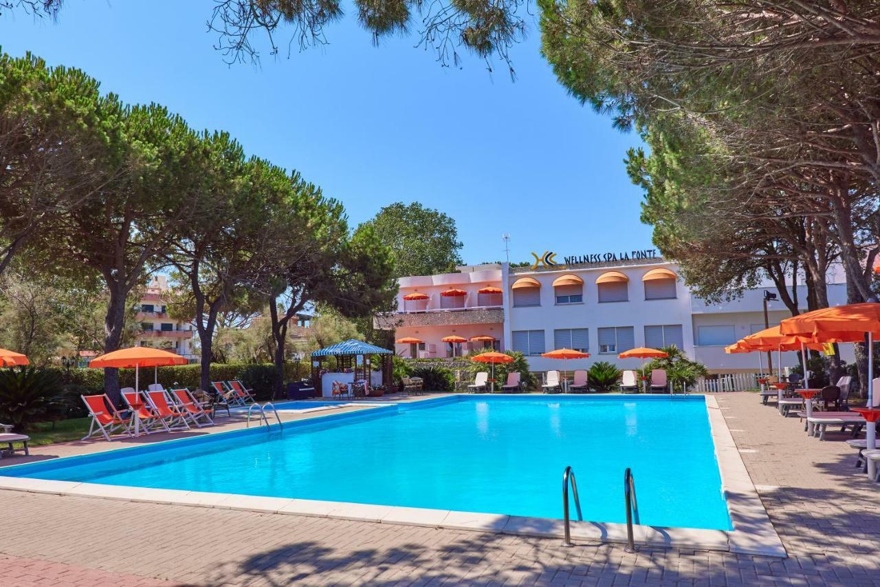 Hotel Capo Circeo Centro Benessere & Padel ซาน เฟลิเช เชร์ชีโอ ภายนอก รูปภาพ