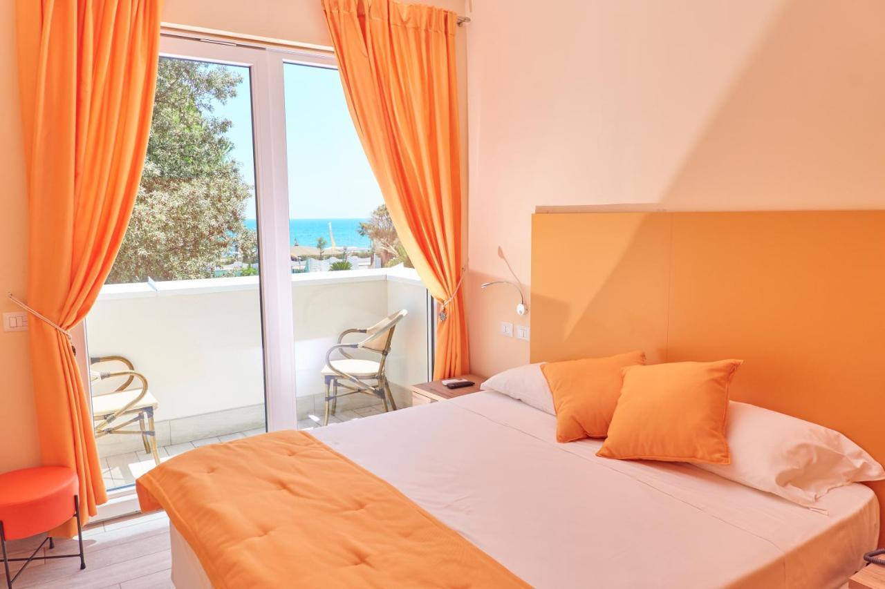 Hotel Capo Circeo Centro Benessere & Padel ซาน เฟลิเช เชร์ชีโอ ภายนอก รูปภาพ