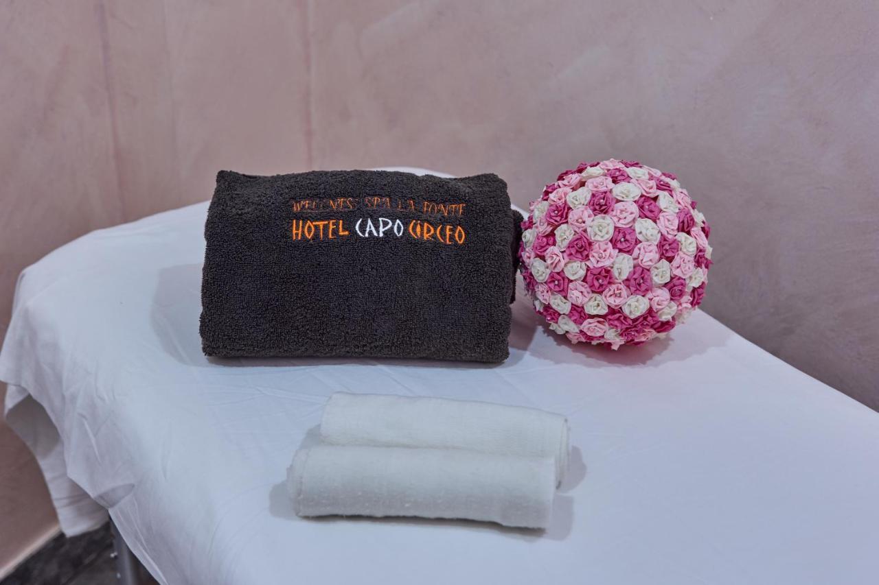 Hotel Capo Circeo Centro Benessere & Padel ซาน เฟลิเช เชร์ชีโอ ภายนอก รูปภาพ